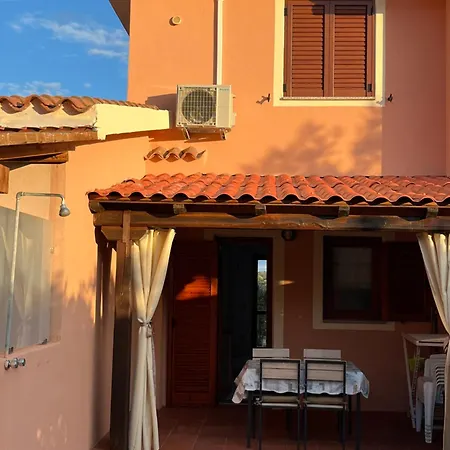 Апартаменты Mp Casa Sviluppata Su Due Piani Con Doppia Veranda E Parcheggio Privato Сан-Теодоро