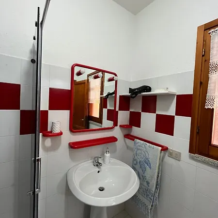 Mp Casa Sviluppata Su Due Piani Con Doppia Veranda E Parcheggio Privato Апартаменты *