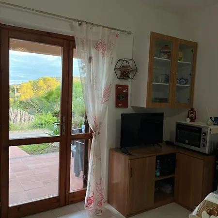 דירה Mp Casa Sviluppata Su Due Piani Con Doppia Veranda E Parcheggio Privato סאן תאודורו