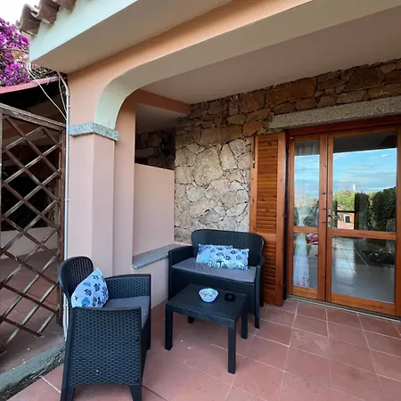 Apartman Mp Casa Sviluppata Su Due Piani Con Doppia Veranda E Parcheggio Privato *