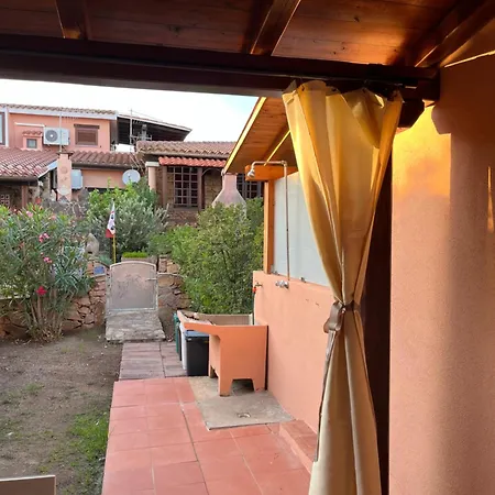 Mp Casa Sviluppata Su Due Piani Con Doppia Veranda E Parcheggio Privato Apartman San Teodoro