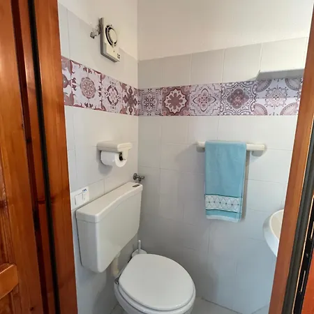 Mp Casa Sviluppata Su Due Piani Con Doppia Veranda E Parcheggio Privato Apartman *