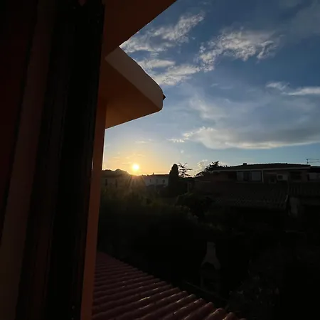 Mp Casa Sviluppata Su Due Piani Con Doppia Veranda E Parcheggio Privato Apartman *