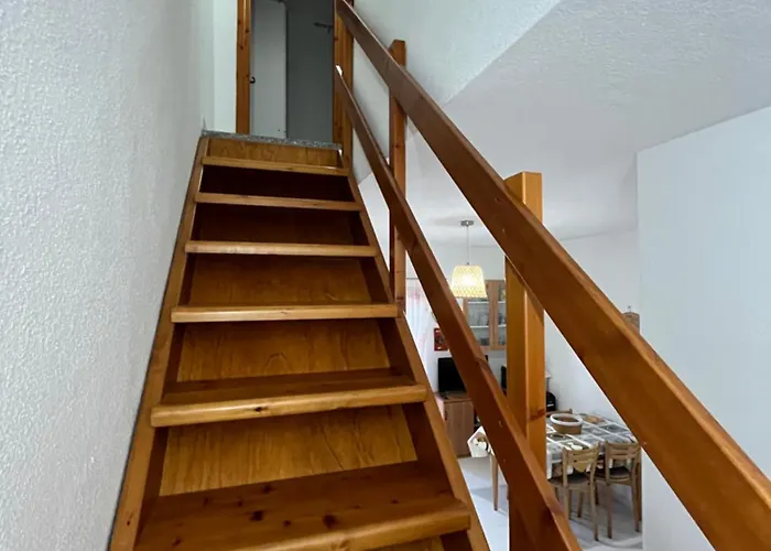 Mp Casa Sviluppata Su Due Piani Con Doppia Veranda E Parcheggio Privato Daire