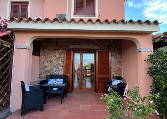 Mp Casa Sviluppata Su Due Piani Con Doppia Veranda E Parcheggio Privato Daire