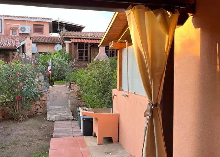 Mp Casa Sviluppata Su Due Piani Con Doppia Veranda E Parcheggio Privato Daire San Teodoro (Sardinia)